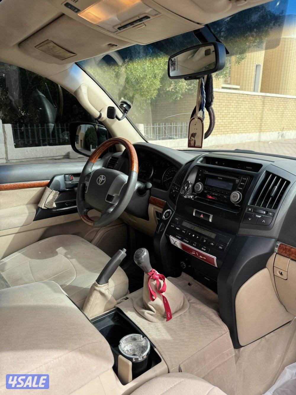 لاند كروزر 20126