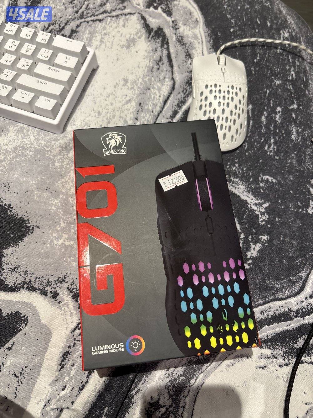 للبيع كيبورد قيمنق ألون ابيض السوتش احمر سبب معا الكرتون2