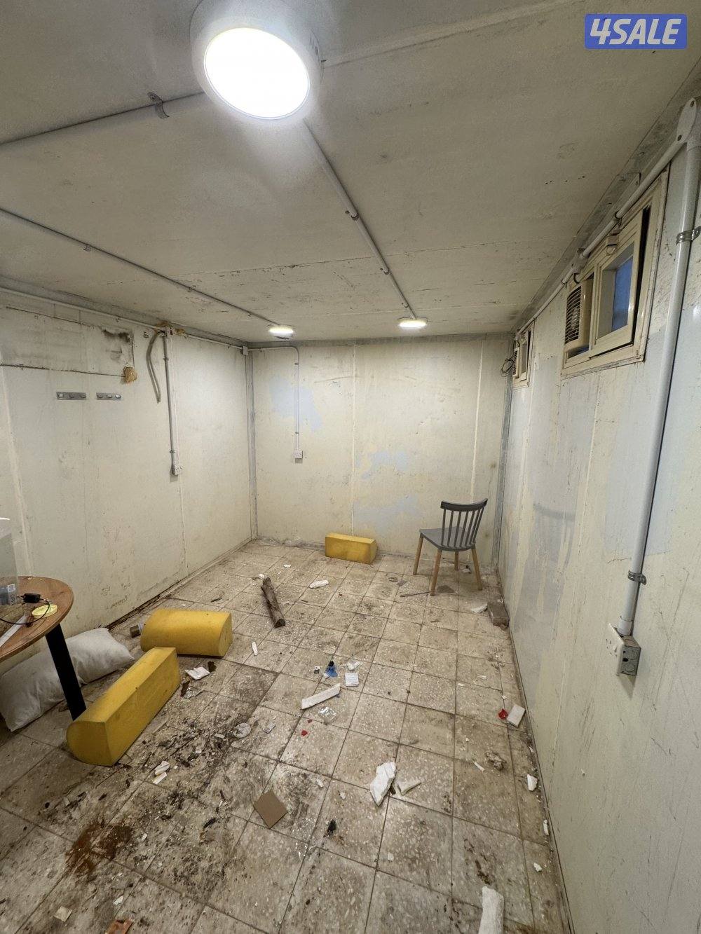 للبيع غرفة ساندوتش بانيل ٣/٤5