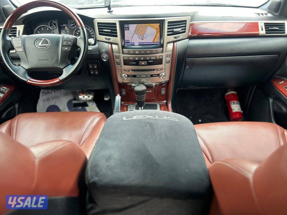 لكزس LX570 s
موديل 2014
ماشى 265.000 k.m 
وارد الخليج .اصباغ متفرقه7