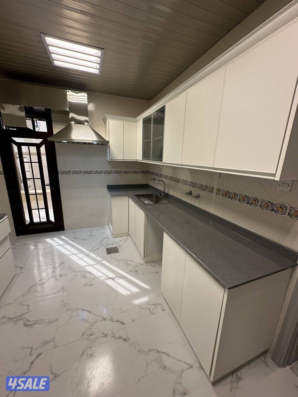 ٣ غرف ٣ حمامات غرفة خدا7