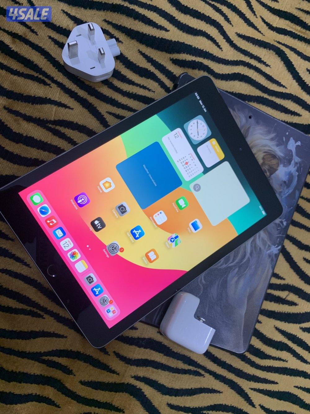 ايباد ابل 6 السادس 128 قيقا خط شريحة نظيف مو مفتوح ولا مصلح4