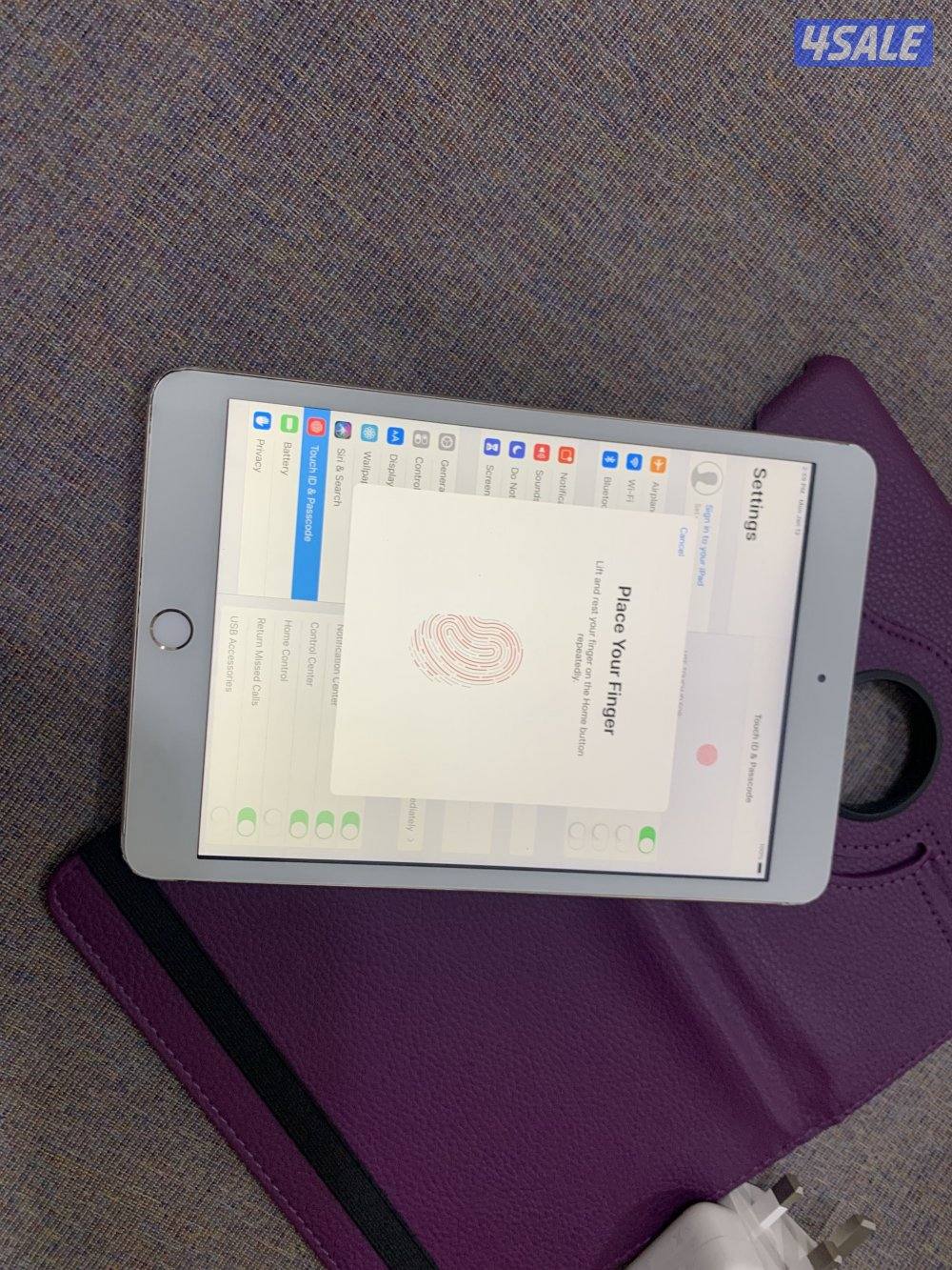ايباد ميني 3 ثري 16 قيقا نظيف وشغال تمام مع كفر جديد وشحن اصلي7