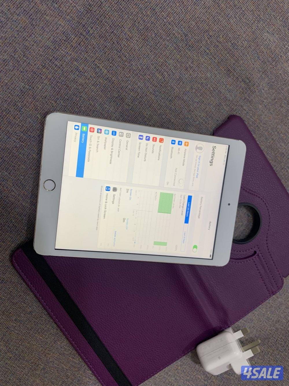 ايباد ميني 3 ثري 16 قيقا نظيف وشغال تمام مع كفر جديد وشحن اصلي8