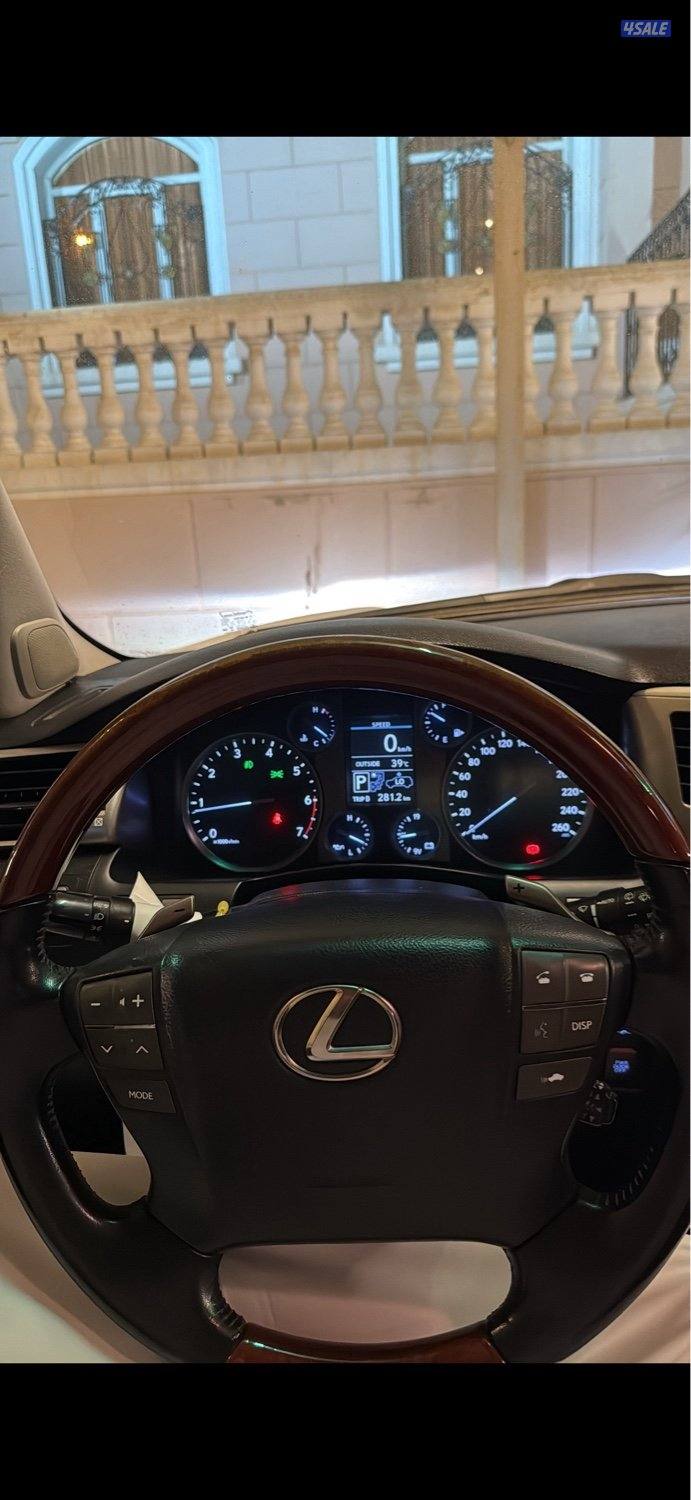 لكزسس ٢٠١٢4