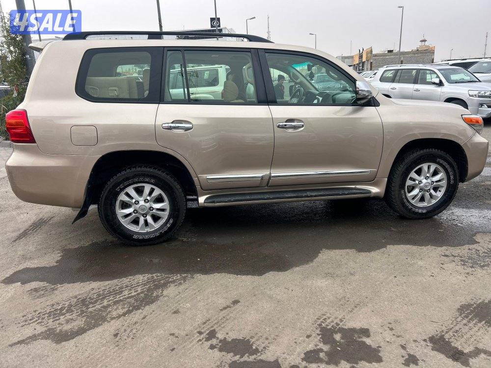 لاند كروزر GX.R -V8
موديل 2012
ماشى 479.000 k.m 
وارد الساير.صبغ وكالة2