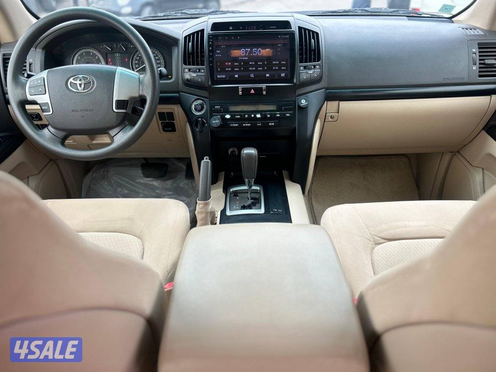 لاند كروزر GX.R -V8
موديل 2012
ماشى 479.000 k.m 
وارد الساير.صبغ وكالة7