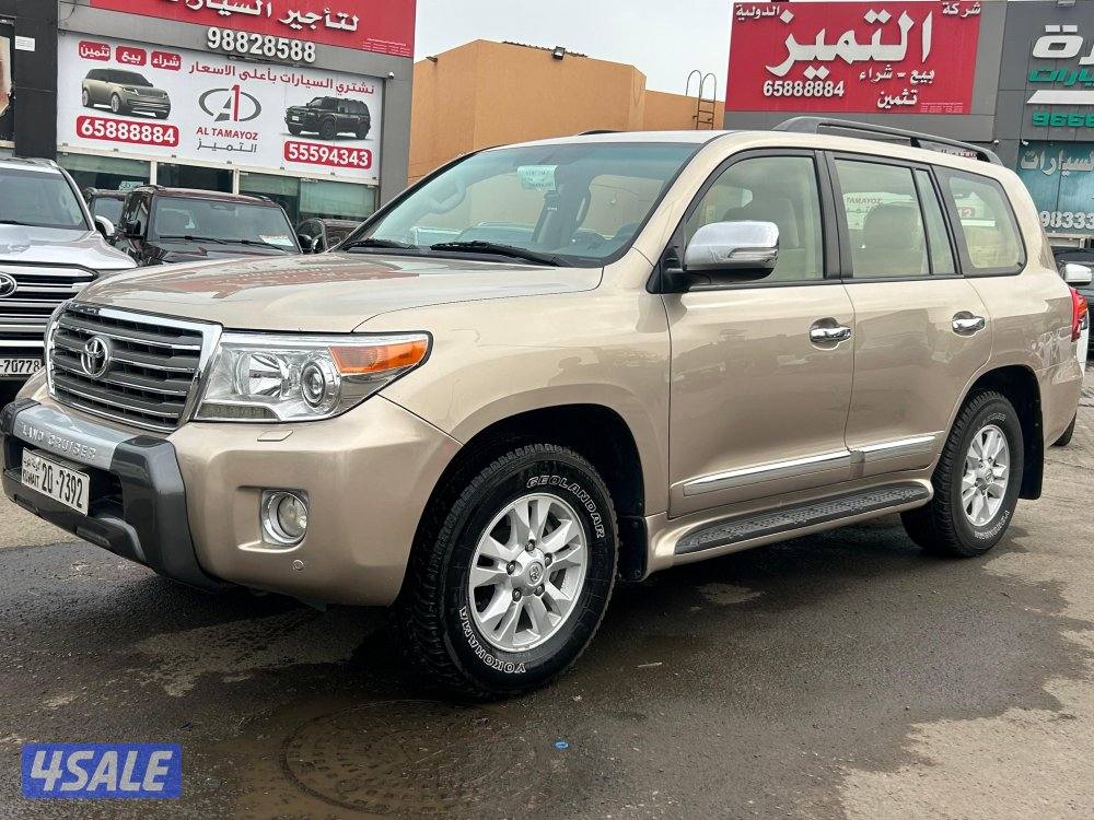 لاند كروزر GX.R -V8
موديل 2012
ماشى 479.000 k.m 
وارد الساير.صبغ وكالة8