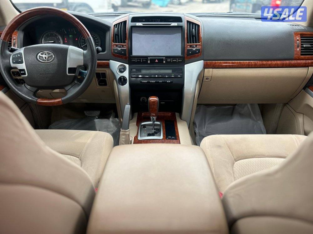 لاند كروزر GX.R -V8
موديل 2012
ماشى 490.000 k.m 
وارد الساير6