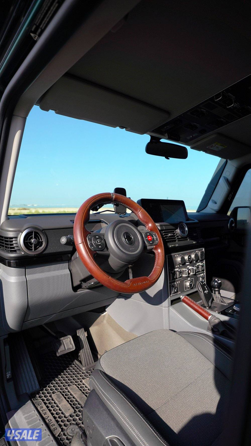 للبيع اينوس جرينادير موديل 20245