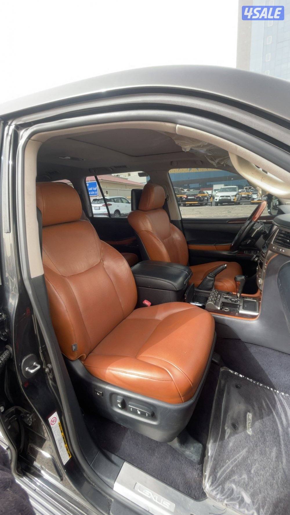 للبيع جيب لكزس LX2
