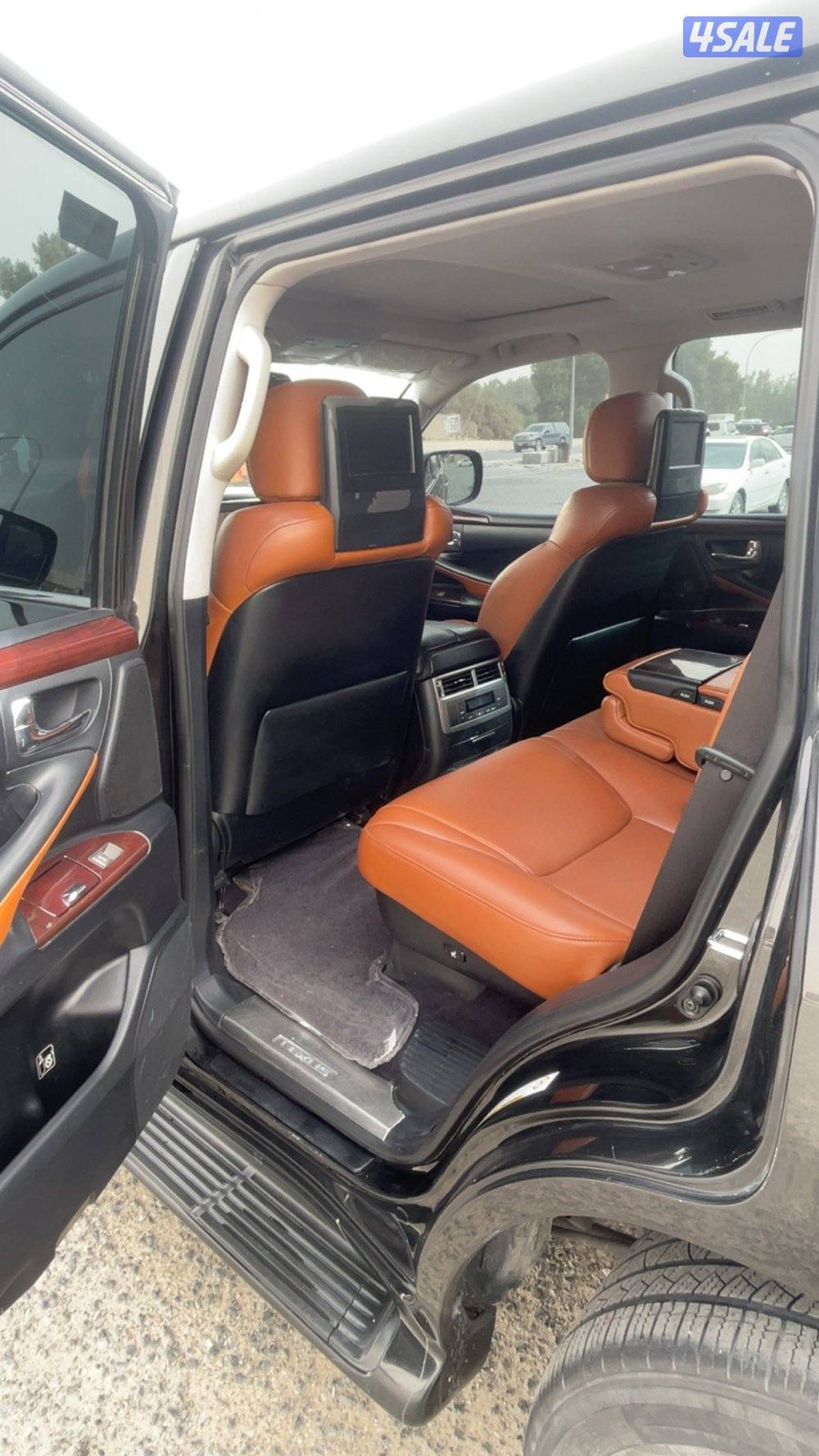 للبيع جيب لكزس LX3