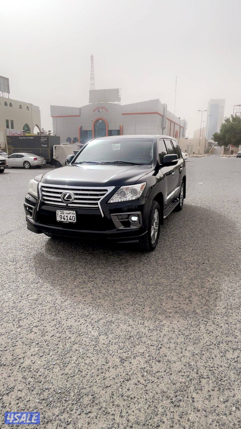 للبيع جيب لكزس LX6