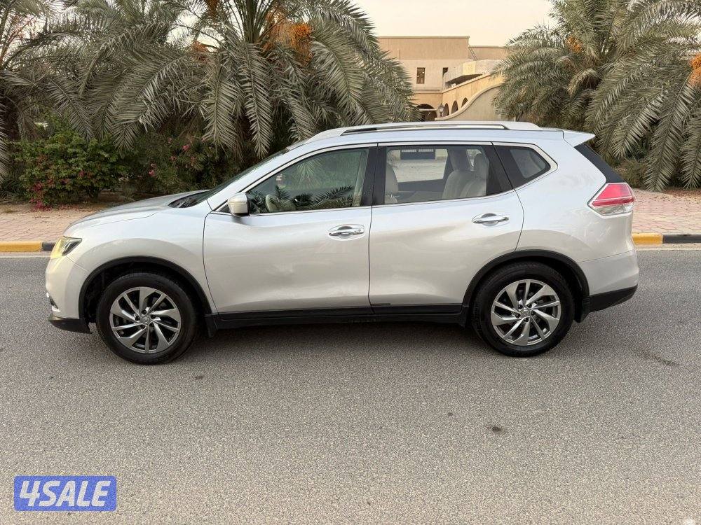 اكس تريل2015  اعلى درجه ماشي 1305