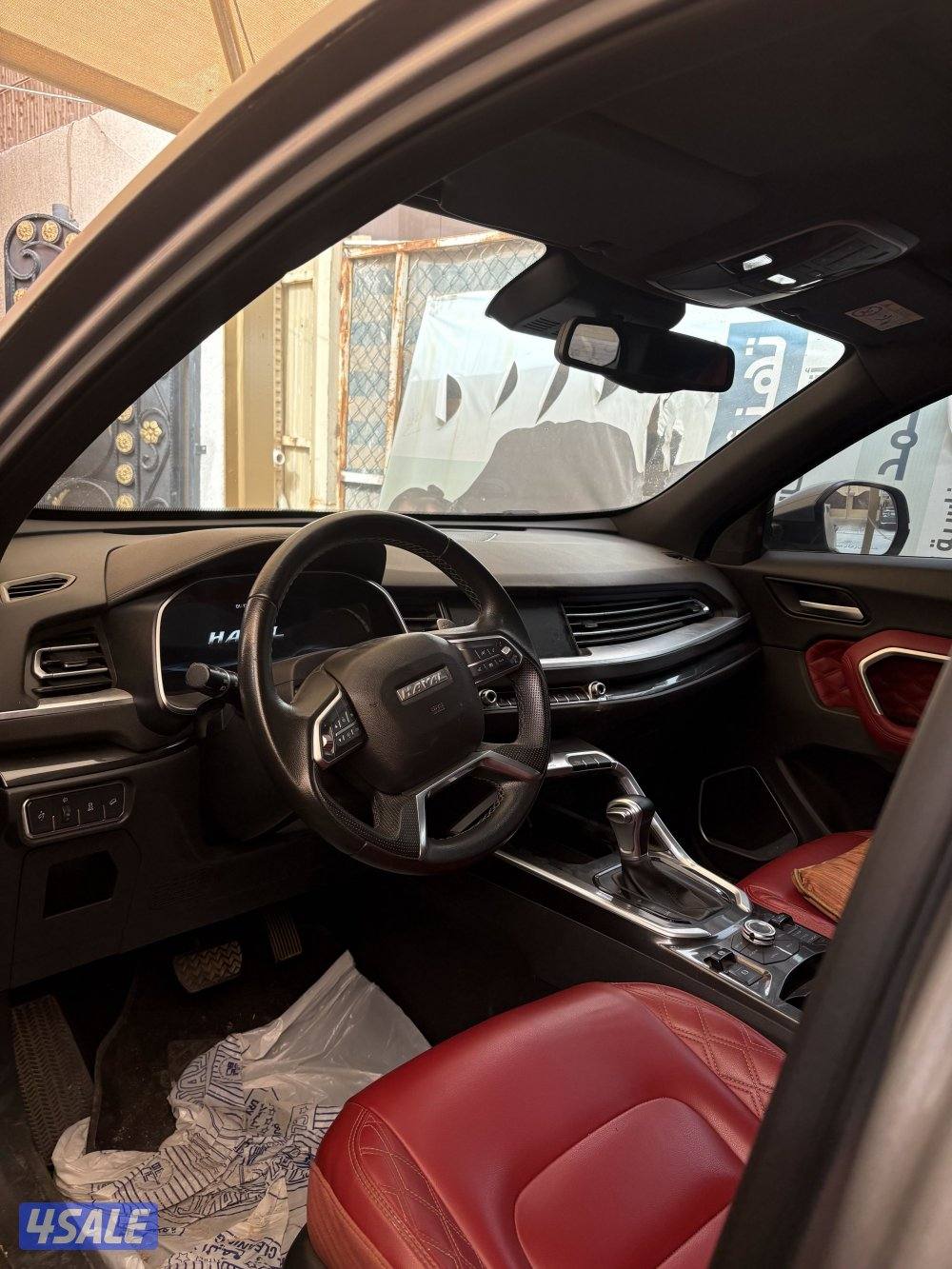 البيع هافال H6  اللون سلفر فيها اصباغ عداد 160 الف فحص قير ماكينه وشاص2