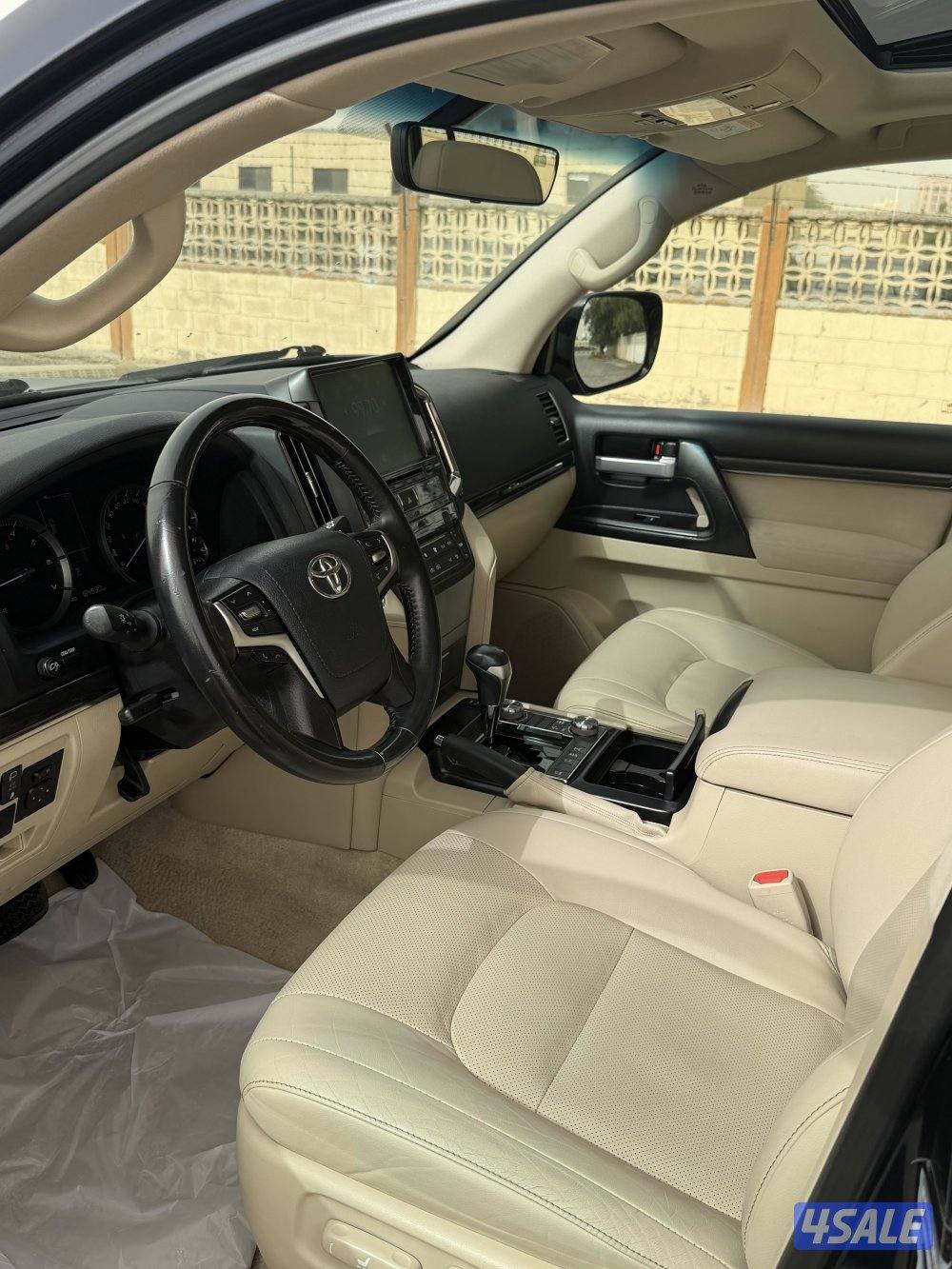 للبيع موديل 2020 صبغ وكاله7