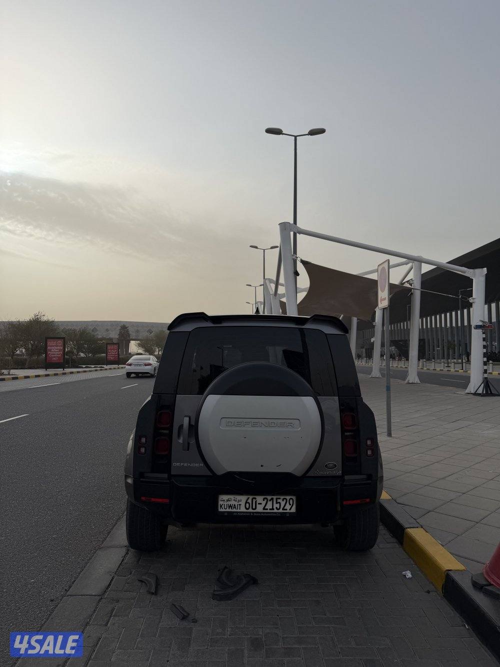 ديفندر 90 20213