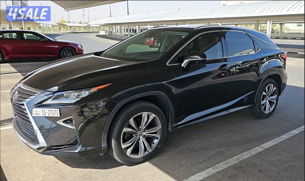 سيارة لكزس RX 350 بحالة ممتازة، يقودها طبيب، من الفئة الأعلى معروضة لل2