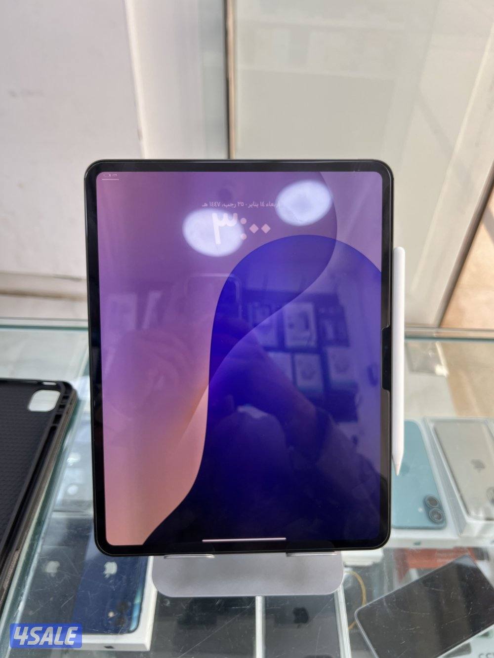 للبيع آيباد برو ١٣ انش1