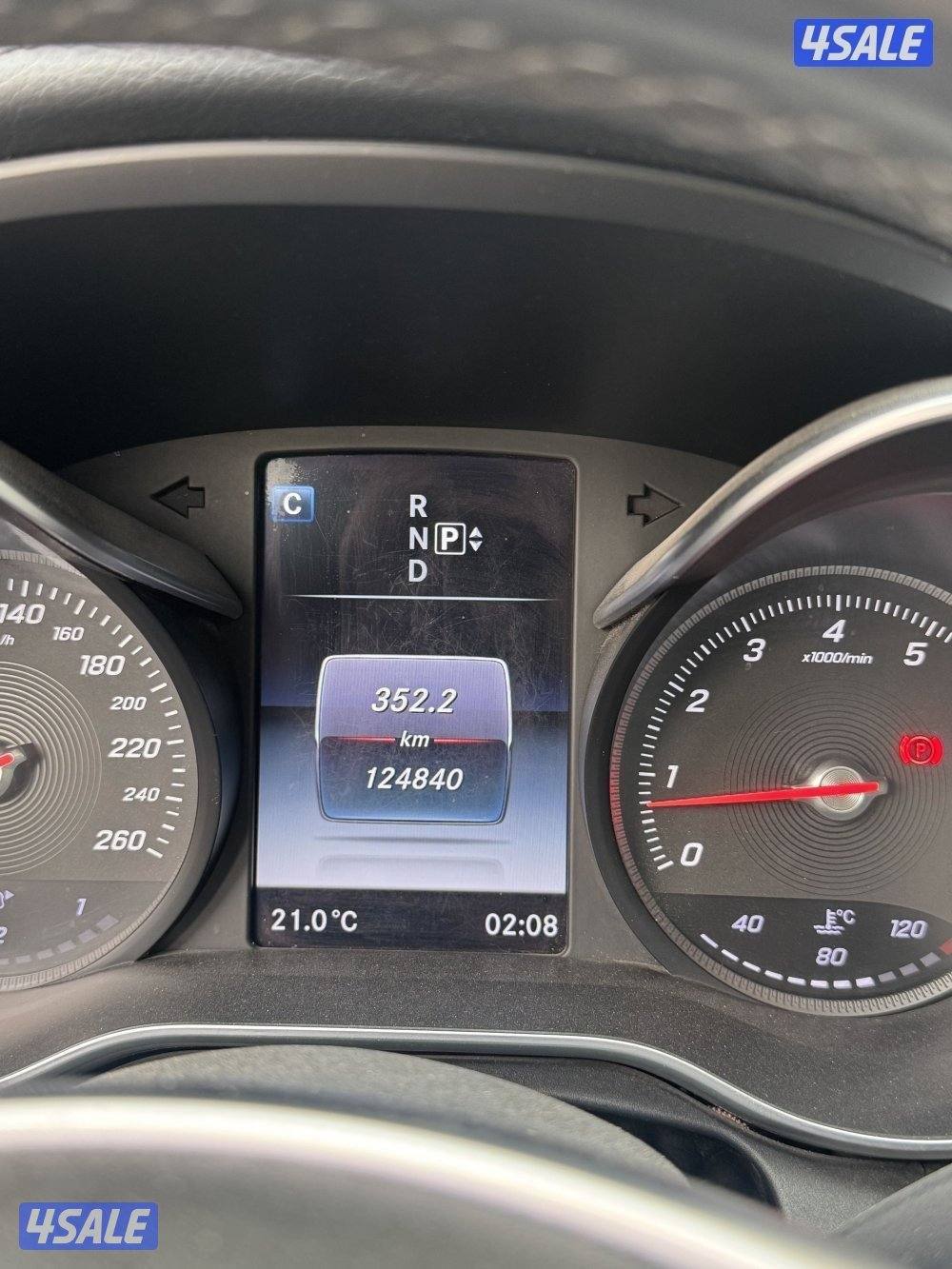 مرسيدس c200 موديل 2015 ماشي 124 الف8