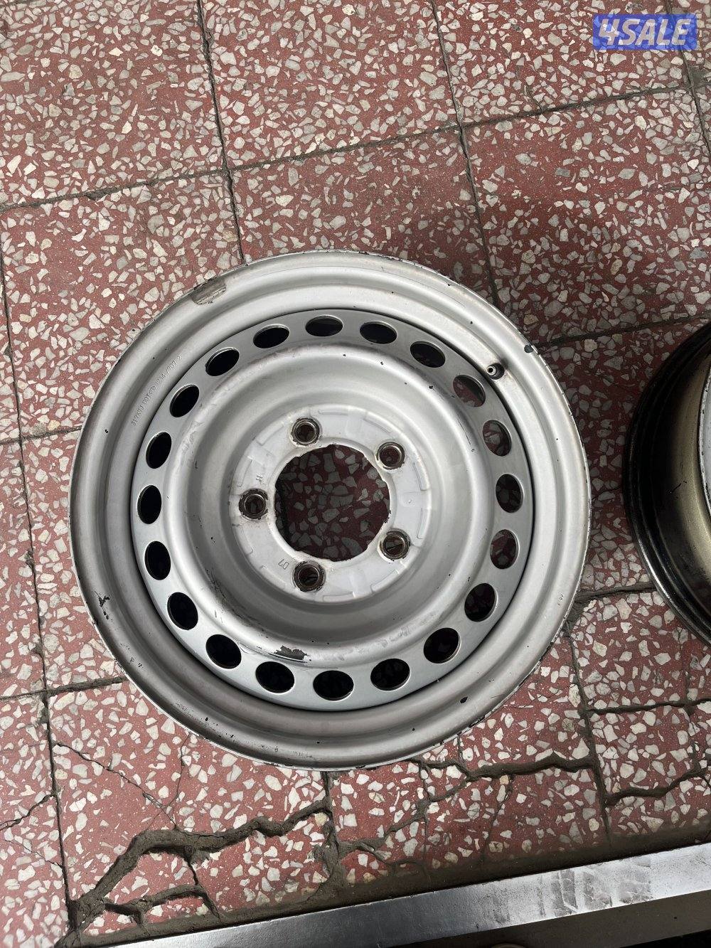 4 رنجات هلل مقاس 17 اصليه  5 براغي1