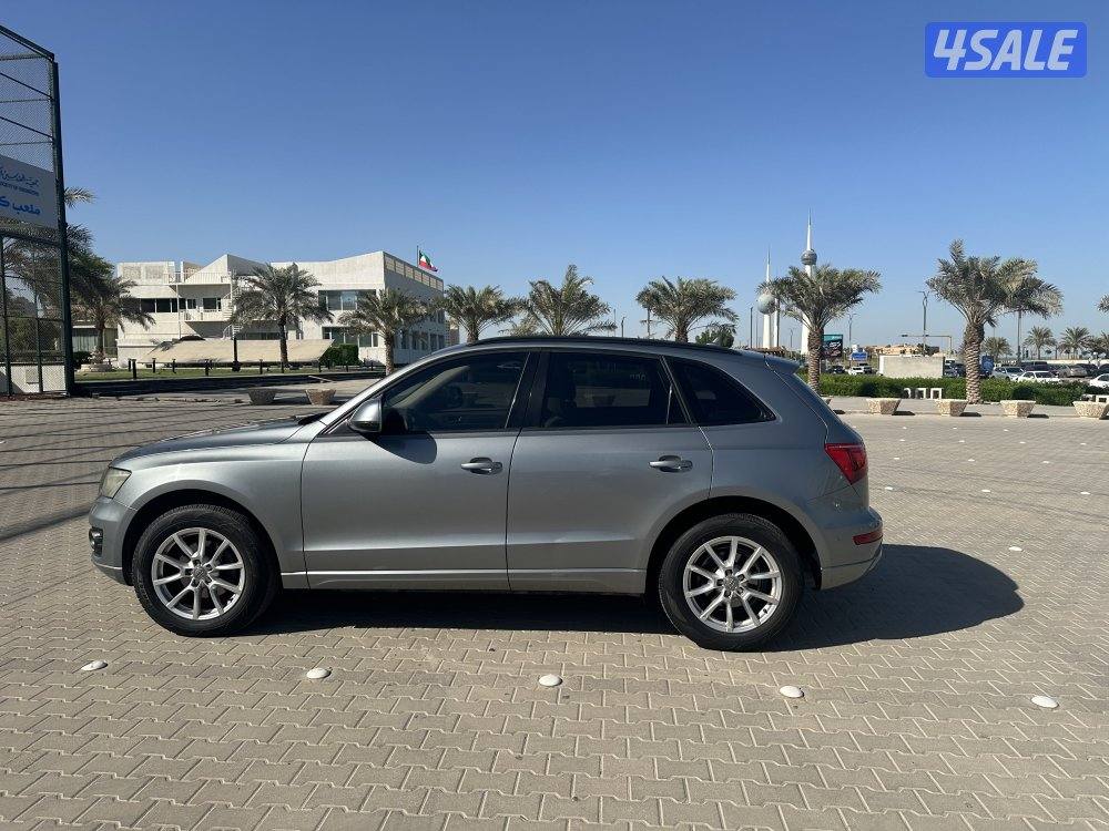 Audi Q5 2012 / شرط الفحص / نظييييفه7