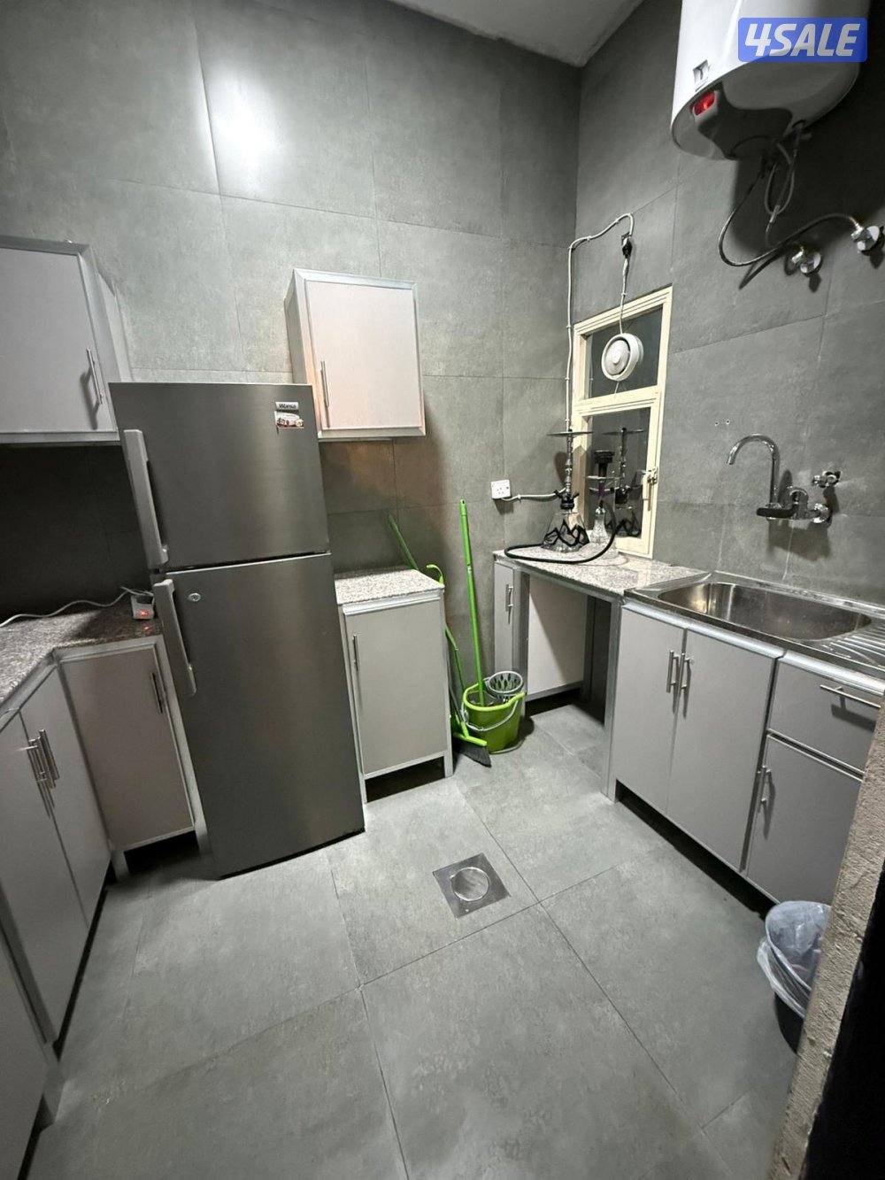 يوجد لدينا شقق الايجار غرفه وصاله ومطبخ وحمام تشطيب سوبر لوكس يوجد 🚙🚗4