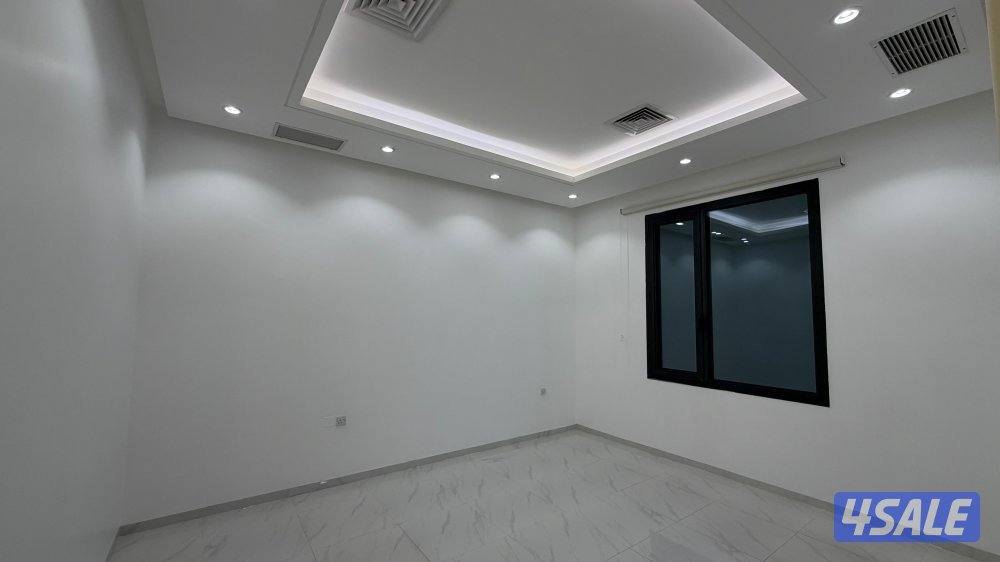 شقه للإيجار بمنطقة الرميثيه قطعه ٨ من المالك1