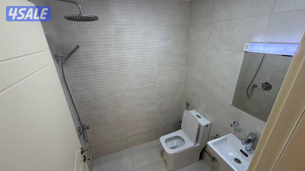 شقه للإيجار بمنطقة الرميثيه قطعه ٨ من المالك8