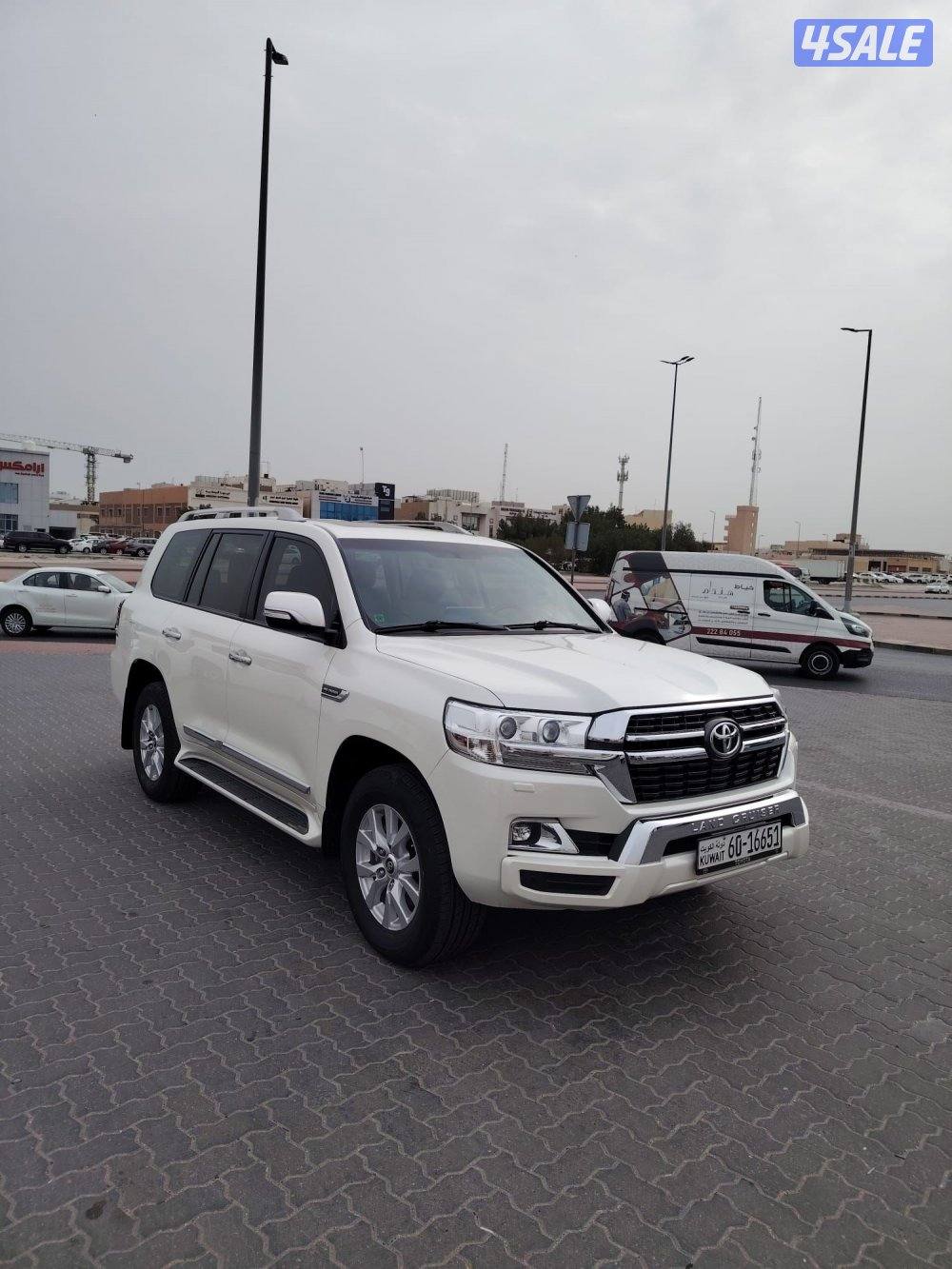 لاند كروز GXR6V الساير 2021 بحاله نادره عداد 50 الف1