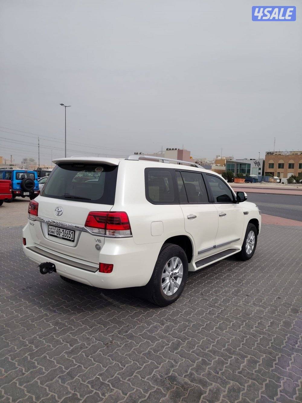 لاند كروز GXR6V الساير 2021 بحاله نادره عداد 50 الف2