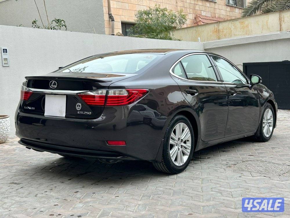ES250 موديل 2014 ماشي: 151 الف3