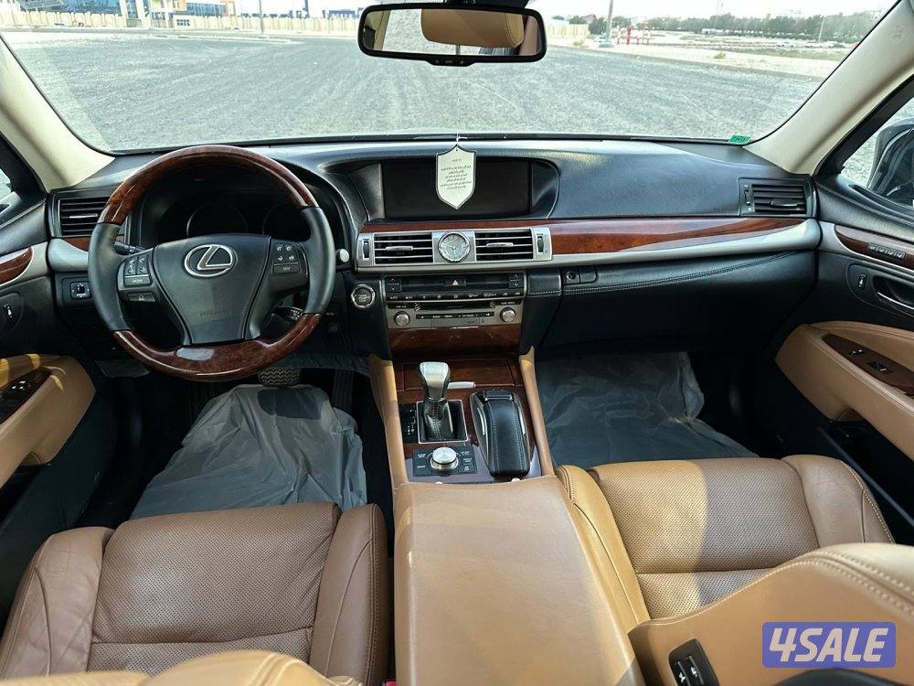 لكزس LS 460 لارج موديل ٢٠١٦ بحالة الوكالة10