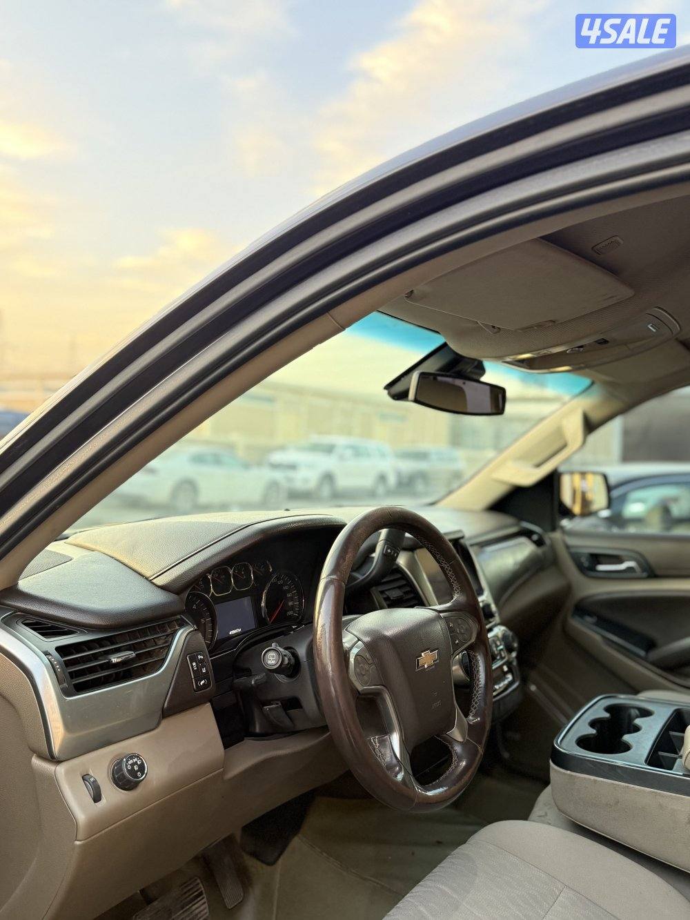 تاهو XL 2015 بحاله الوكاله شرط الفحص بلكامل البدي قطعه وحده فقط7