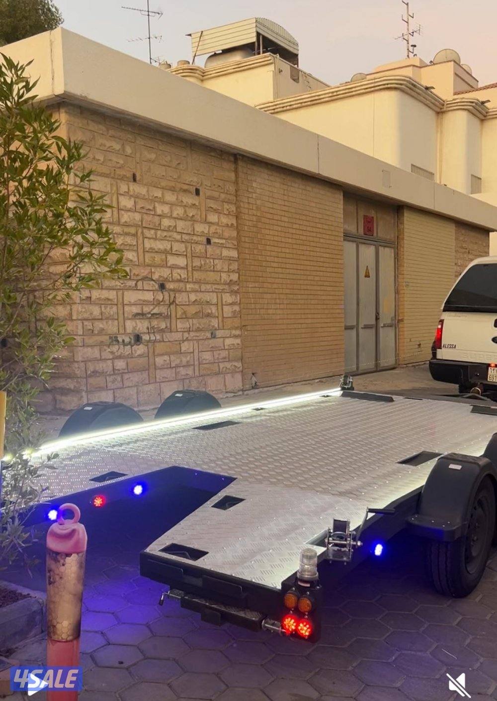 للبيع عربانه قلص للسيارات0