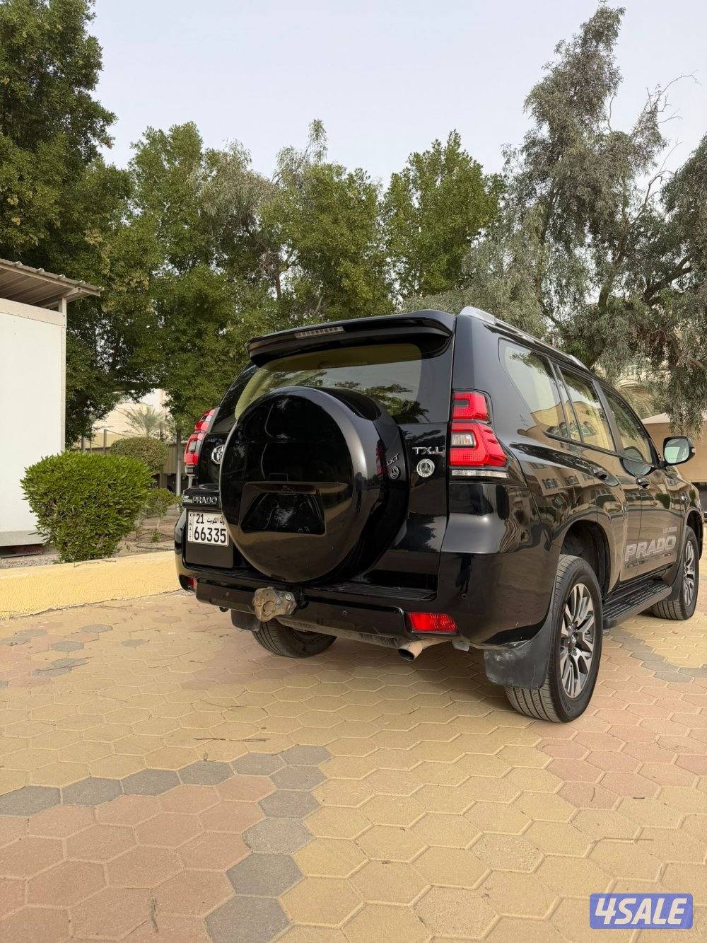 � تويوتا برادو 2023 TXL – وارد الساير2
