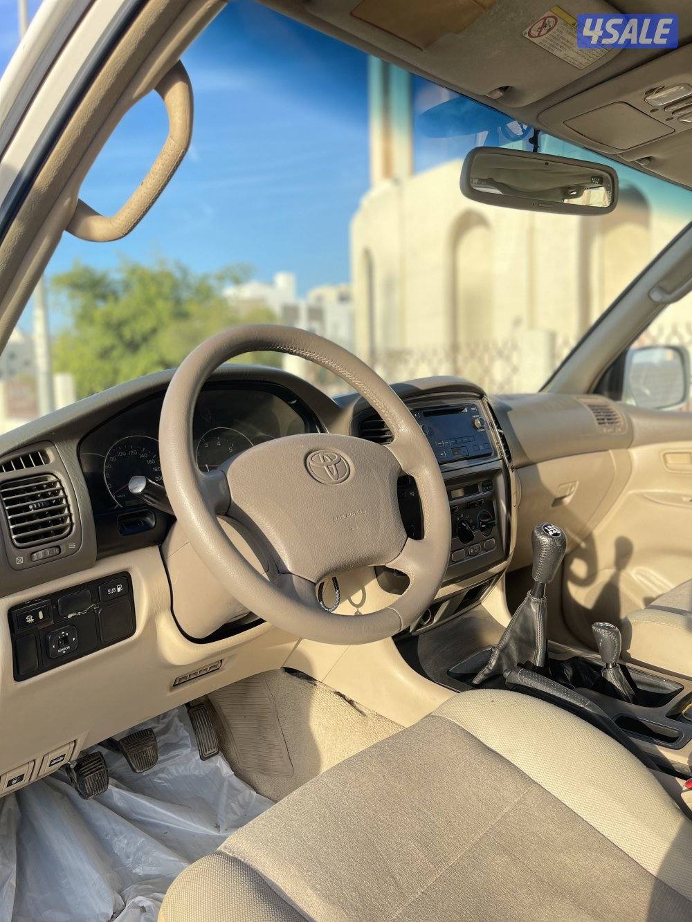 للبيع لاندكروزر موديل 2003 قير عادي شرط الفحص4