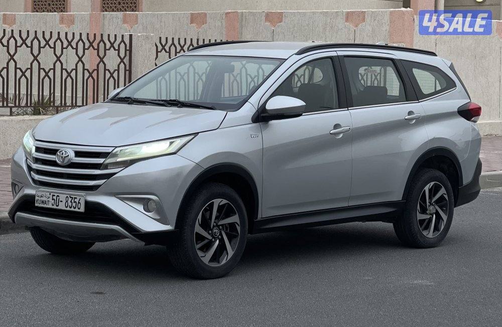 للبيع تيوتا راش موديل 2019 وارد الساير شرط الفحص قير مكينه1