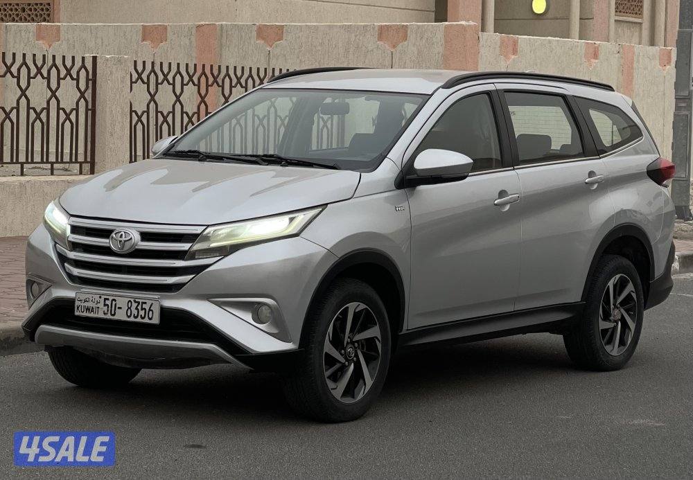 للبيع تيوتا راش موديل 2019 وارد الساير شرط الفحص قير مكينه0