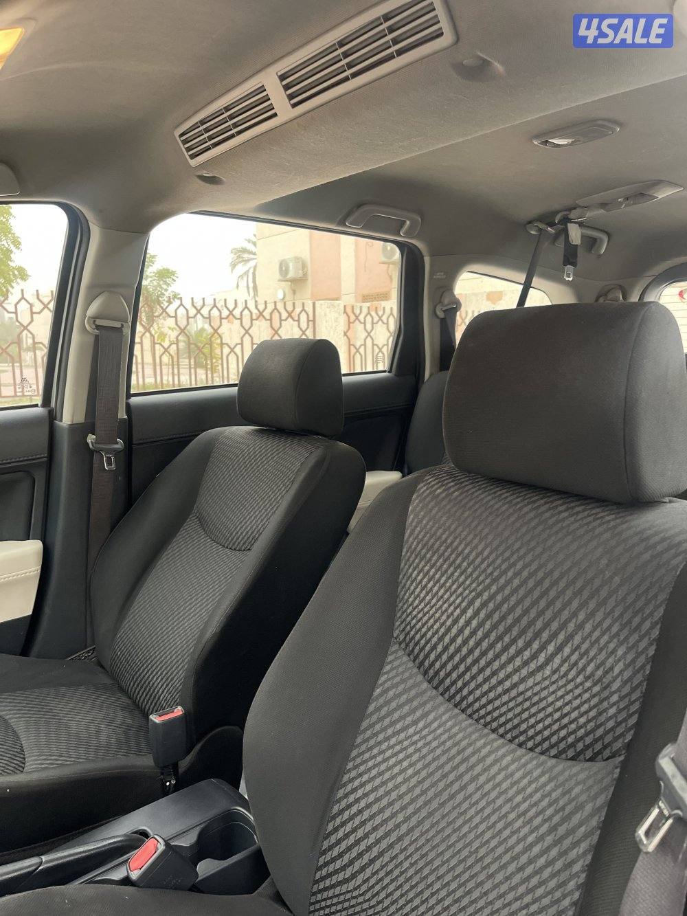 للبيع تيوتا راش موديل 2019 وارد الساير شرط الفحص قير مكينه5