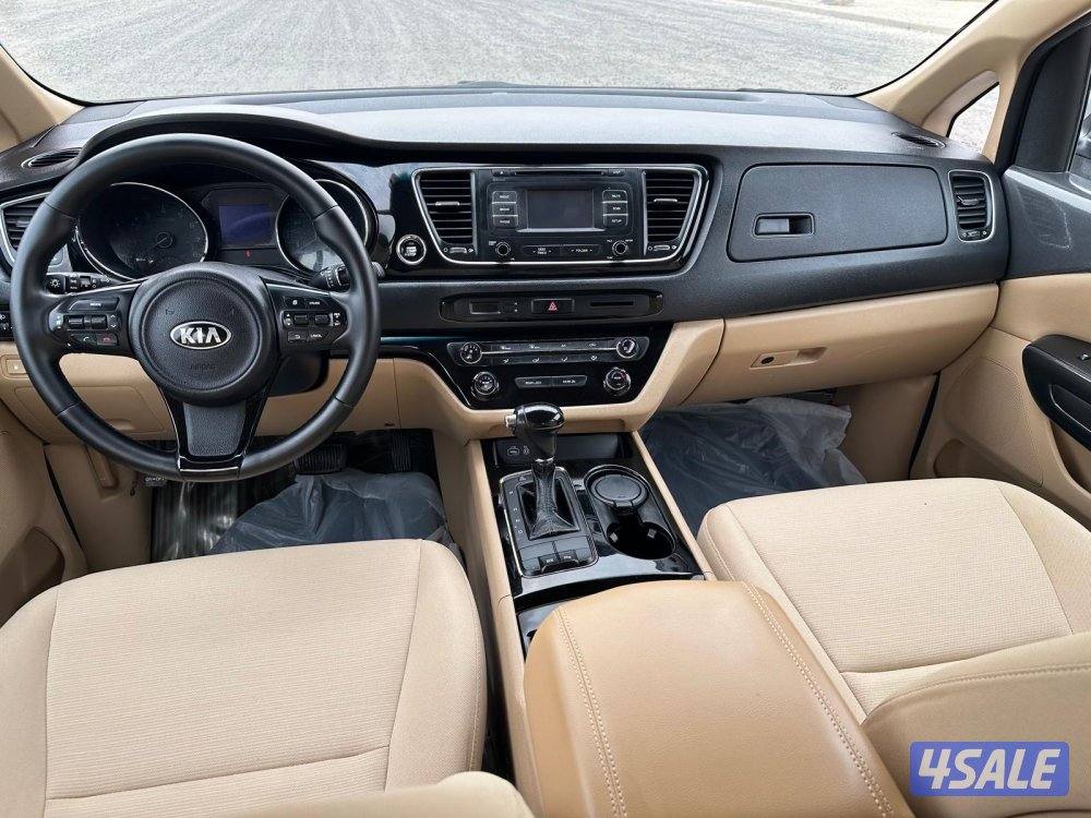 كيا كارنفال ٢٠١٧ بحالة ممتازة10