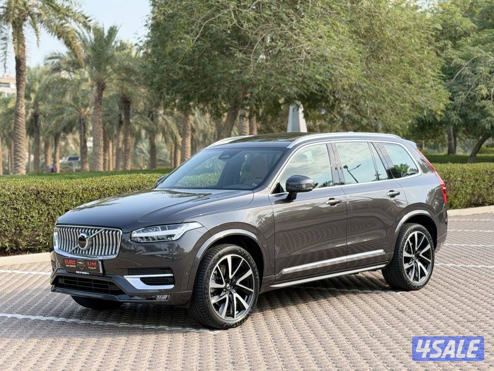 VOLVO XC90 B5 AWD 2023 تحت الكفاله3