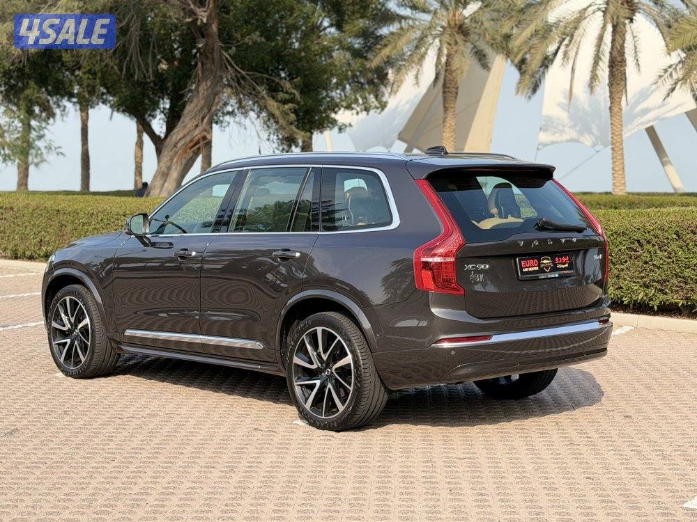 VOLVO XC90 B5 AWD 2023 تحت الكفاله4