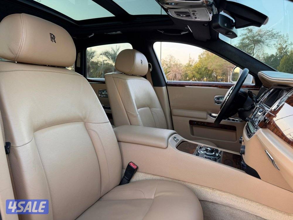 للبيع‏ ROLLS ROYCE GHOST  موديل 2014 وارد الغانم11