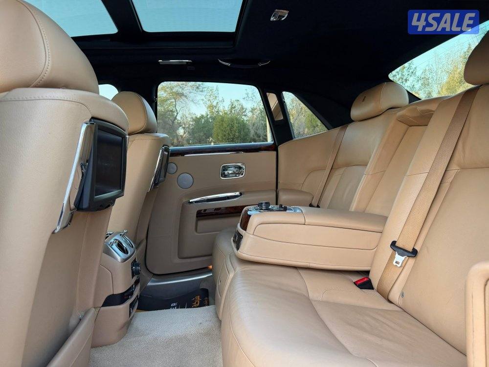 للبيع‏ ROLLS ROYCE GHOST  موديل 2014 وارد الغانم13