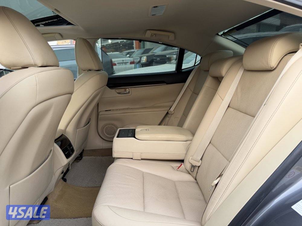 لكزس ES350 درجة اولى موديل 2014 عداد قليل 96 الف KM بحاله نادره جدا4