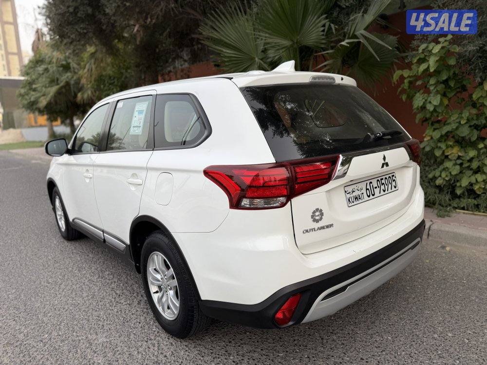 اوتلاندر 2022 عداد 1105