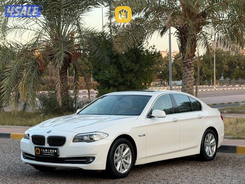 للبيع BMW 530i موديل 2013 عداد 64 الف وارد الغانم0