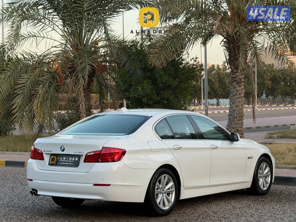 للبيع BMW 530i موديل 2013 عداد 64 الف وارد الغانم4