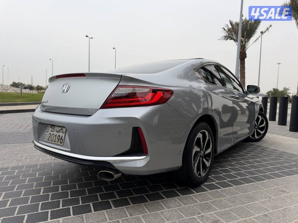 اكورد 2017 ماشي ١١٣ الف10